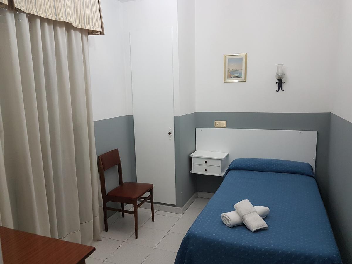 Columbrianos Hostal Restaurante Classic מראה חיצוני תמונה